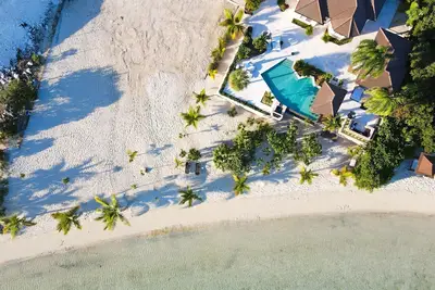 Image de Providenciales Beach Front Villa by Shoreline Turks & Caicos <br><br><br><br>