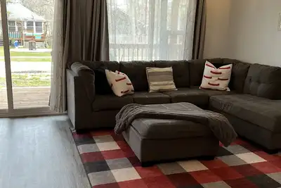 Image de 🇨🇦 Lake Winnipeg Fishing All-Seasonal Retreat