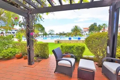 Image de 2 Bed Lakeside Village - Almancil, Algarve