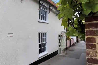 Image de The Nest, pet friendly, country holiday cottage in Lyme Regis