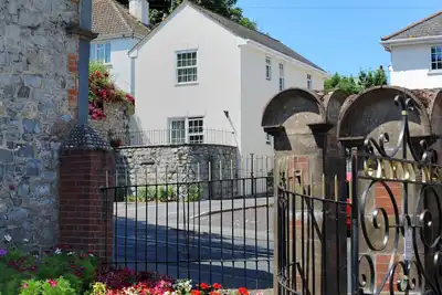 Image de Blacksmiths Cottage, family friendly, with a garden in Lyme Regis