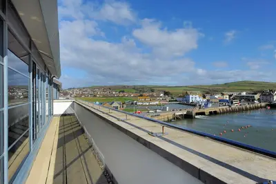 Image de The Penthouse, family friendly, luxury holiday cottage in West Bay