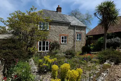 Image de Trill Cottage, pet friendly, with open fire in Musbury