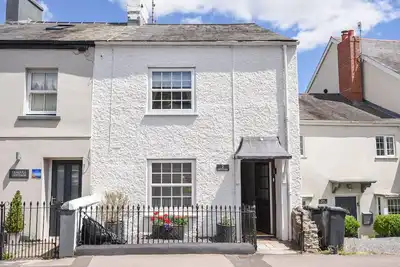 Image de Nutwood, family friendly, country holiday cottage in Charmouth
