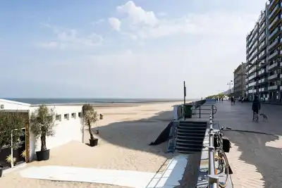 Image de Mobil-home moderne Ă Middelkerke avec jardin