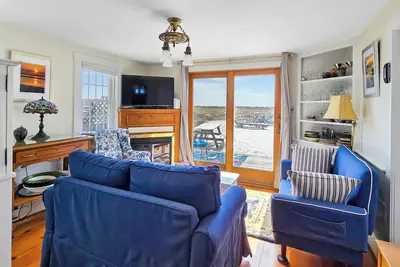 Image de 2bd Bayfront Cottage--Water Views, Direct Beach Access, A/C, Exclusive Use Outdoor Space