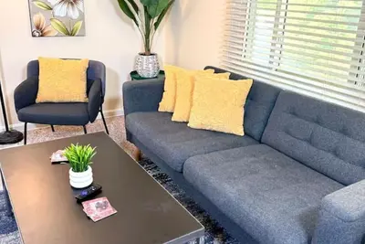 Image de Near Lake Erie! , Downtown, Rock Hall, Euclid Beach