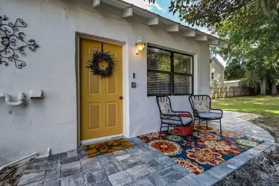 Image de Adorable cottage central to everything