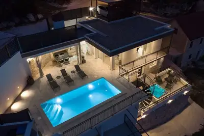 Image de New! Villa Stella with 32 sqm private heated pool, Jacuzzi, Sauna, Media room, 3 bedrooms, 6+2 pax