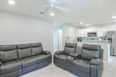 Image de Cozy 2br/1ba Duplex Just Blocks from Downtown Biloxi, Beaches, Dining, and Entertainment