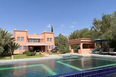 Image de Dar El Jenna Magnifique villa avec piscine et personnel de sercice