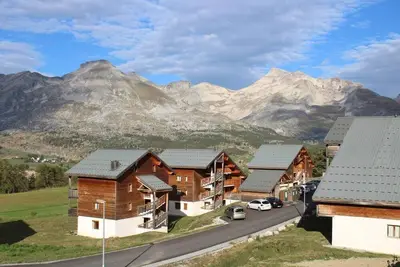 Image de Rez-de-chaussée, vue montagne, télévision, 27m², La Joue du Loup