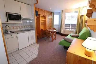 Image de À 10m des pistes de ski, Rez-de-chaussée, balcon, télévision, 27m², Tignes