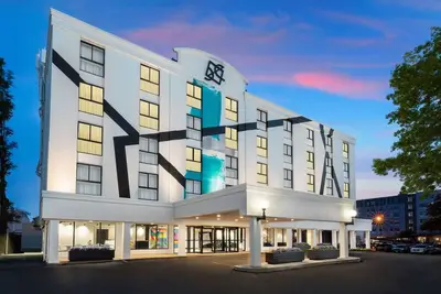 Image de Friends Getaway! Unit with Parking, Near Fenway Park