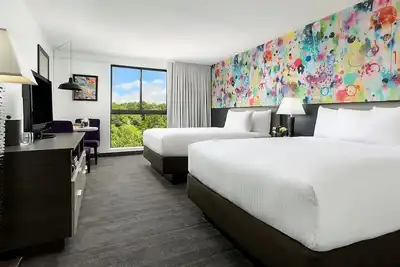 Image de Boston Getaway! Short Drive to Fenway Park, Td Garden, New England Aquarium!