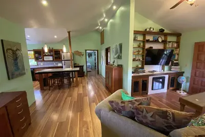 Image de In the heart of West End, Roatan - Mariposa Lodge - Unit 6