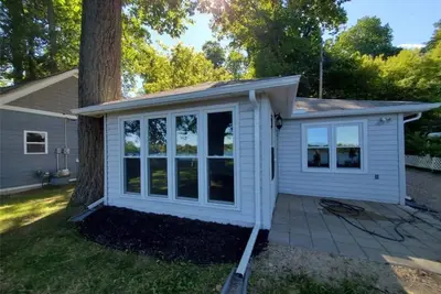 Image de Cozy lakeside cottage near Downtown