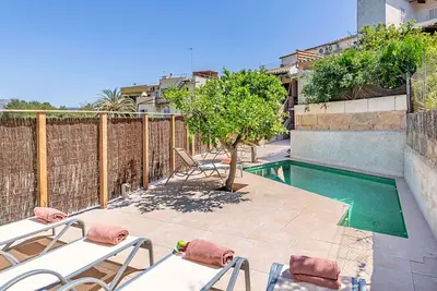 Image de House with private pool and beautiful views. Three rooms and wifi in a very quiet area.