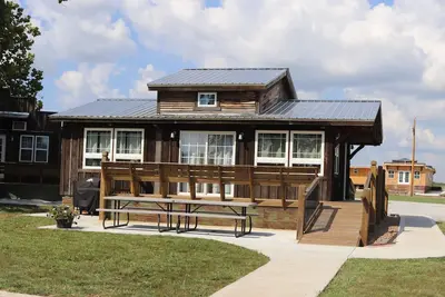 Image de Large Family Cabin at Lakeview by Sue