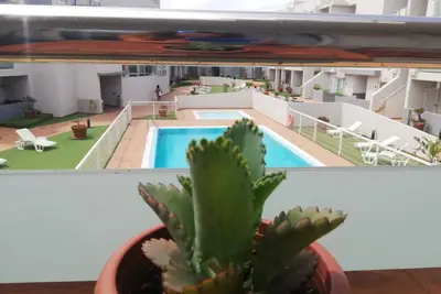 Blue Ocean Corralejo: sunny terrace, pool, wifi, 500m from main strip& beaches