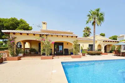 Image de Top Rated - Luxury 4 Bed Villa in Javea