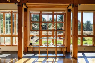 Image de Secluded Art & Architecture in Nature Retreat - hi