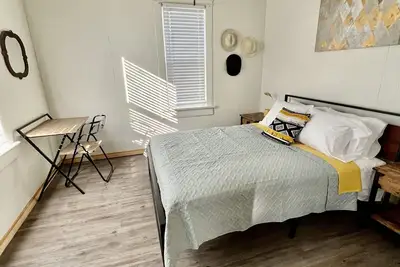 Image de The Bungalow House; 2 Bed 1 bath; minutes from Cheyenne Bottoms! Pet Friendly.