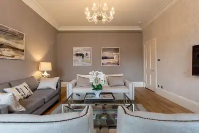 Image de Exclusive 2 Bed w/ Free Private Parking, West End