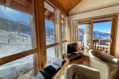 Image de Chalet de 10 personnes directement sur la piste avec vue panoramique