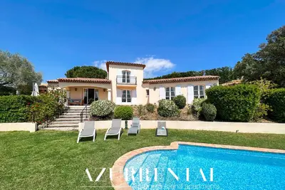 Image de Attrayante villa familiale avec un merveilleux jardin non loin des plages