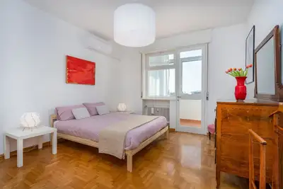 Image de Udine Viale Venezia Huge Red Apartment