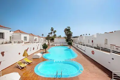Image de Maison de vacances Casa Eri près de la plage avec piscine, terrasse et Wi-Fi