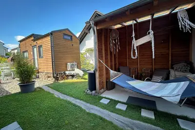 Image de Tiny house with sauna and garden