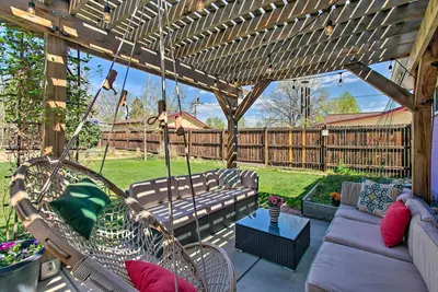 Patio, Grill & Yard: Cozy Denver Abode!