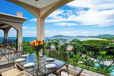 Image de Matapalo 602, luxury 2br condo with great ocean views