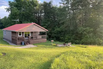 Image de Two bedroom cabin with hot tub and sunset views
