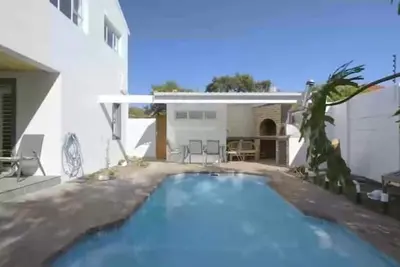 Image de 2 Bedroom Apartment with Pool Access