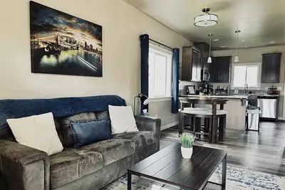 Image de Charming 2br Cottage • Near Freeway-Cul-de-sac