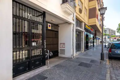 Image de Appartement neuf et spacieux, près église Macarena