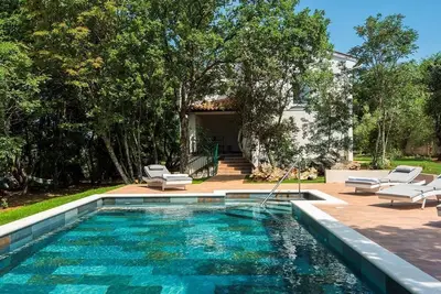 Image de Maison de vacances avec piscine privée pour 8 personnes env. 130 qmà Medulin, Istrie (Côte sud de l'Istrie)