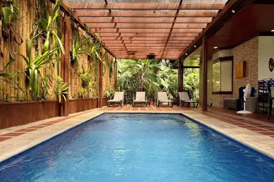 Image de Lapa Villas: 2 Homes w/ Heated Pool, Gym, Sauna, Jacuzzi & Walk to 3 Beaches!