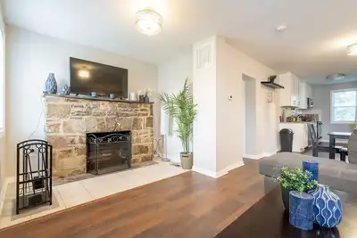 Luxury Cylburn Home -Walking Distance to Mt. Sinai Hospital & Cylburn Arborateum