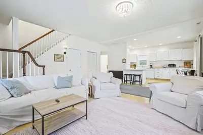 Image de Asbury Park Beach Cottage- 3 Blocks to Beach