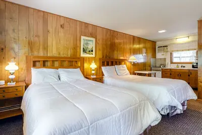 Image de Wonderful studio steps from the bay w/free WiFi, kitchenette, great water views