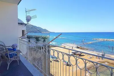 Image de Casa Mariapaola: A characteristic and welcoming apartment situated at a short distance from the beach.