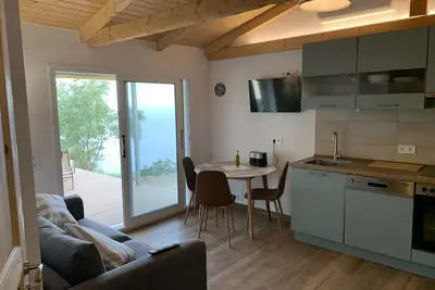 Image de Former studio with a gigantic view of the sea - almost energy self-sufficient!