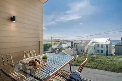 Image de 5 Bol-Y-Maer - a two bedroom apartment with communal swimming pool