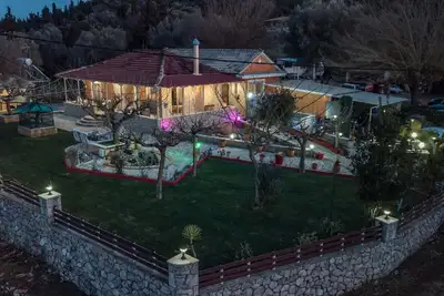 Image de Quiet private house with large kitchen and large living areas