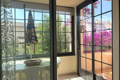 Image de Charmant T2 climatisé, 4 pers, terrasse sud, proche plage, parking, ménage inclus