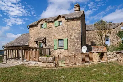 Image de Gîte La Vieille Ecole au Bruel des Vignes
